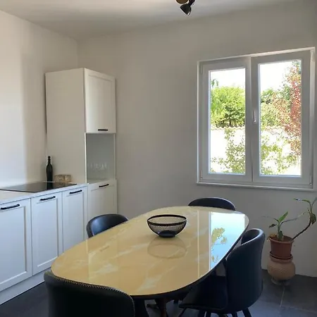 Apartment Spacious Seaview Terrace - Free Parking- Lovran