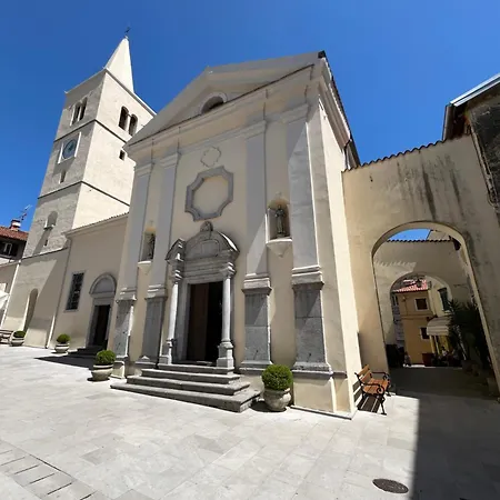 Spacious Seaview Terrace - Free Parking- Lovran