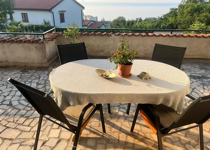 Spacious Seaview Terrace - Free Parking- Lovran